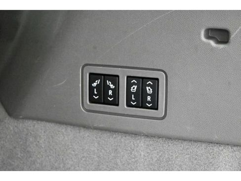 Used 2024 Cadillac XT6 Premium Luxury w/ Technology Package image 64