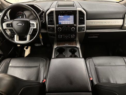 Used 2018 Ford F250 Lariat w/ Chrome Package image 10