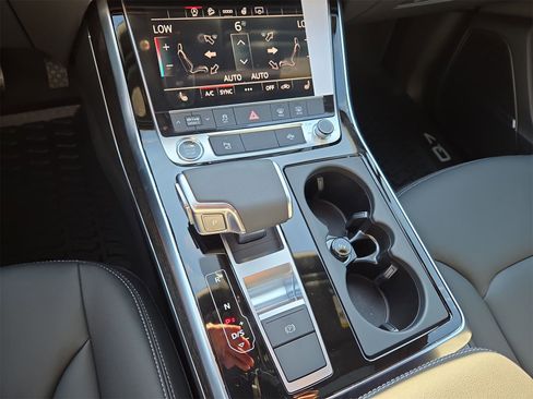 New 2026 Audi Q7 2.0T Premium image 22
