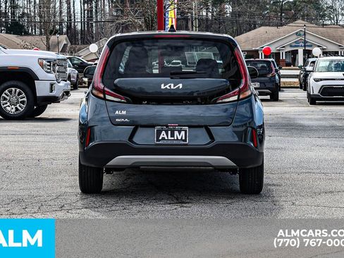 Used 2025 Kia Soul LX w/ LX Technology Package image 12