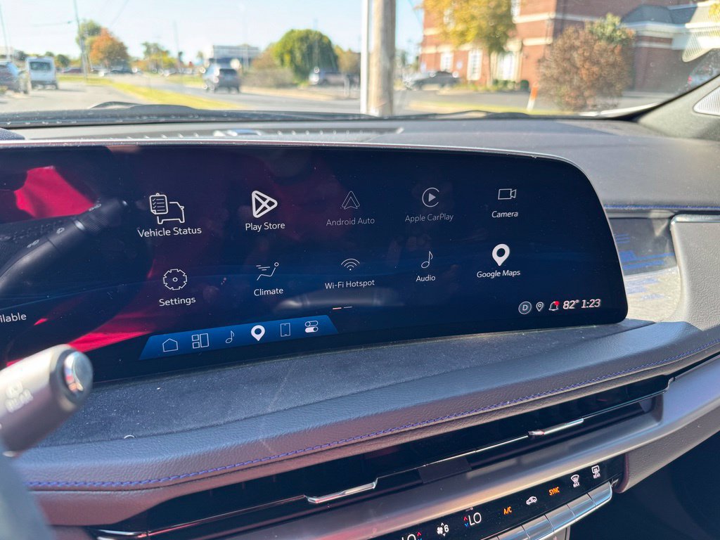 Certified 2024 Cadillac XT4 Sport AWD/4WD image 16