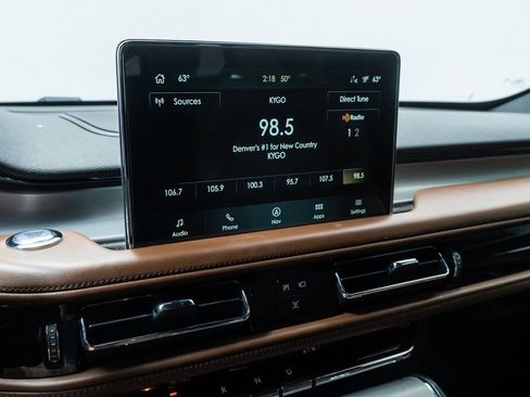 Used 2020 Lincoln Aviator Reserve w/ Equipment Group 202A image 15