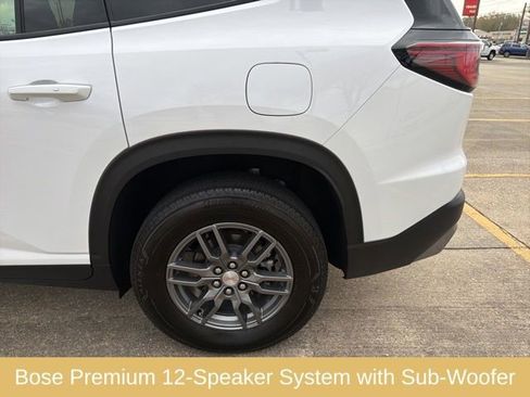 Used 2025 GMC Acadia Elevation image 7