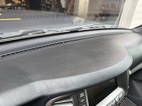 Used 2005 Lexus LX 470 4WD image 43