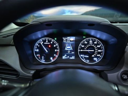 Used 2025 Subaru Crosstrek 2.0i Premium image 37