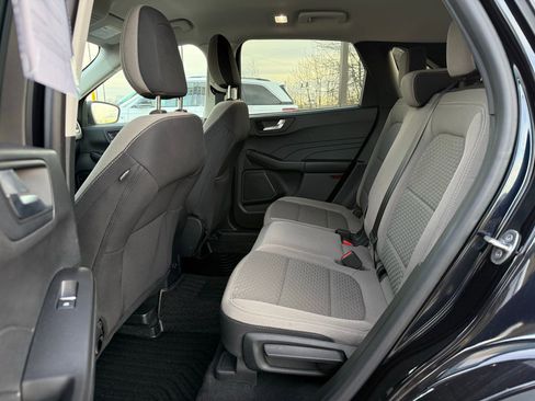 Used 2021 Ford Escape SE image 37