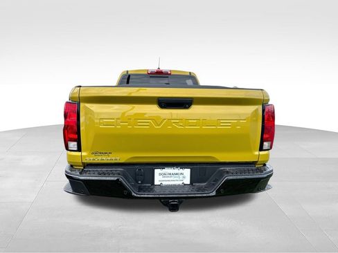 Used 2023 Chevrolet Colorado Trail Boss w/ Technology Package AWD/4WD image 7