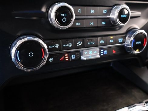 Used 2023 Ford F250 Lariat w/ Sport Appearance Package image 8