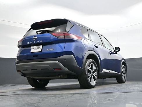 Used 2023 Nissan Rogue SV image 36