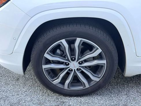 Used 2020 GMC Terrain Denali w/ Denali Premium Package image 9