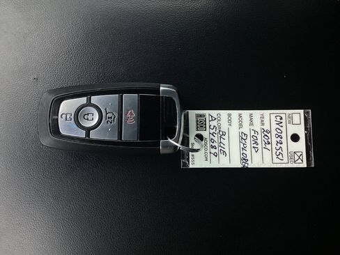 Used 2021 Ford Explorer XLT image 44