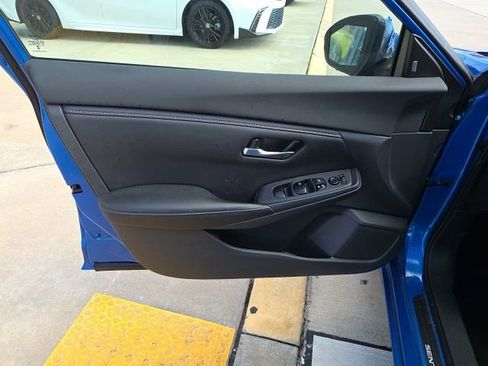 Used 2022 Nissan Sentra SV w/ Trunk Package FWD image 11