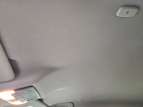 Used 2023 Nissan Rogue SV FWD image 25