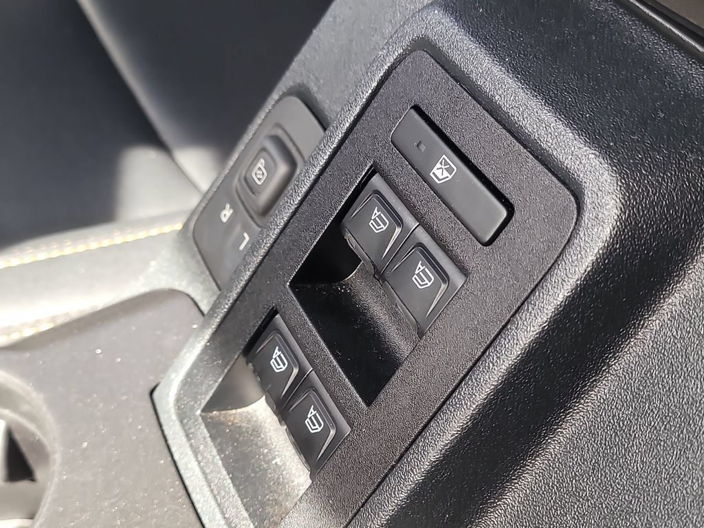 Used 2022 Ford Bronco Badlands AWD/4WD image 24