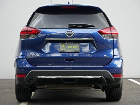 Used 2019 Nissan Rogue SL w/ Premium Package FWD image 10