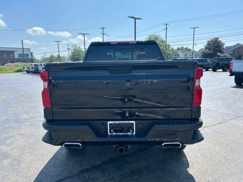 Used 2023 Chevrolet Silverado 1500 LT Trail Boss w/ Convenience Package II AWD/4WD image 4