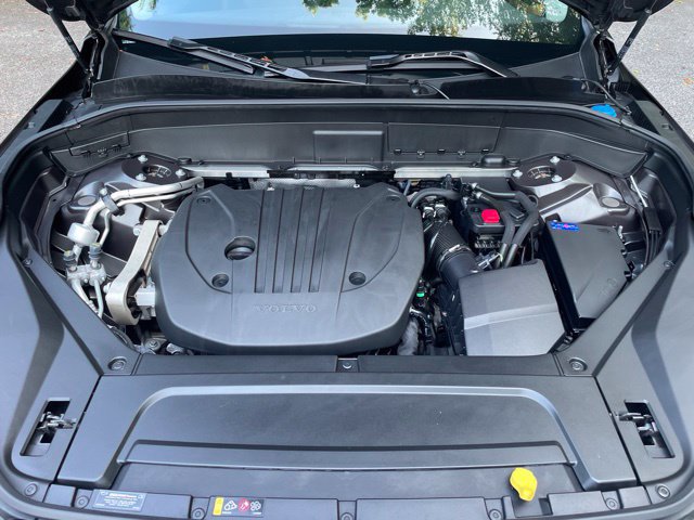 Certified 2024 Volvo XC90 B5 Plus AWD/4WD image 28
