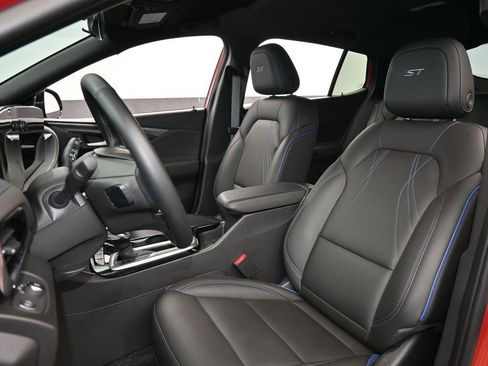 Used 2024 Buick Envista Sport Touring w/ Convenience I Package image 10