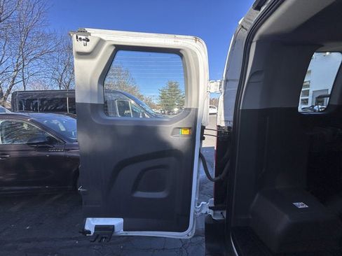 Used 2021 Ford Transit 350 XLT image 8