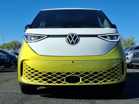 New 2025 Volkswagen ID. Buzz Pro S Plus image 2