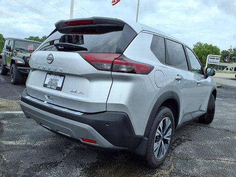 Used 2023 Nissan Rogue SV AWD/4WD image 31