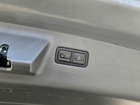 Used 2025 Hyundai Santa Fe SE AWD/4WD image 25