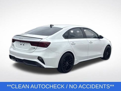 Used 2023 Kia Forte GT-Line w/ GT-Line Premium Package FWD image 4
