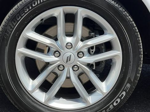 Used 2025 Dodge Durango R/T AWD/4WD image 7