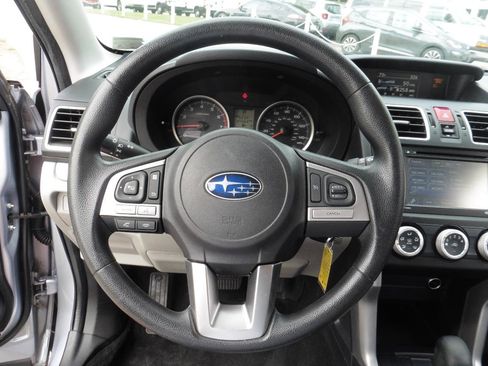 Used 2017 Subaru Forester 2.5i w/ Popular Package #2A AWD/4WD image 5