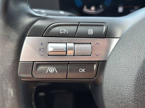 Used 2025 Hyundai Kona SEL FWD image 18