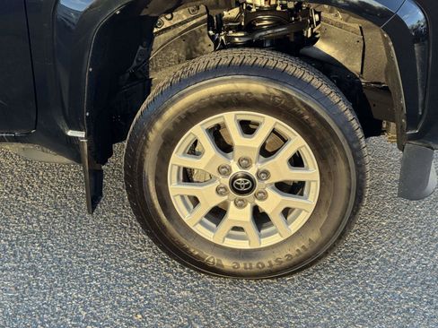 Used 2024 Toyota Tacoma SR5 image 8