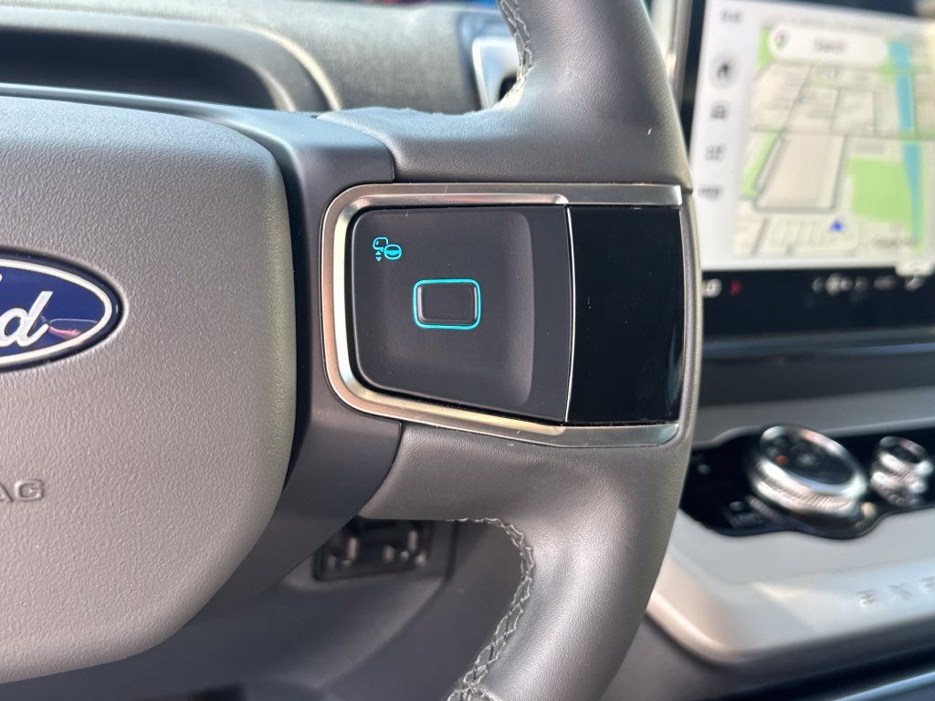 Used 2025 Ford Expedition Max Active RWD image 17