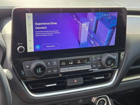 Certified 2024 Toyota Grand Highlander XLE image 23