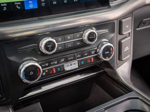 Used 2024 Ford F150 Lariat image 6