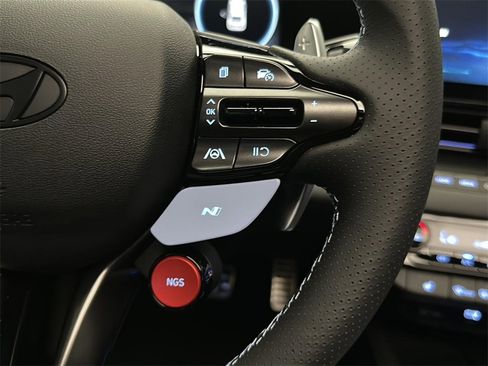 New 2025 Hyundai Elantra N image 17