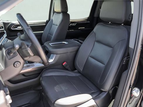Used 2022 Chevrolet Silverado 1500 LTZ AWD/4WD image 10