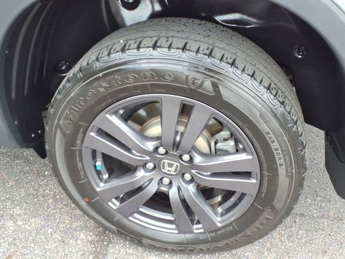 Used 2019 Honda Ridgeline Sport image 11