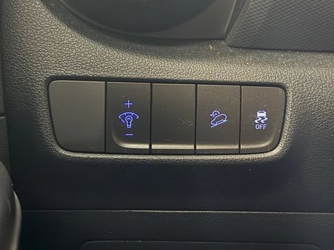 Used 2023 Hyundai Kona SEL AWD/4WD image 13