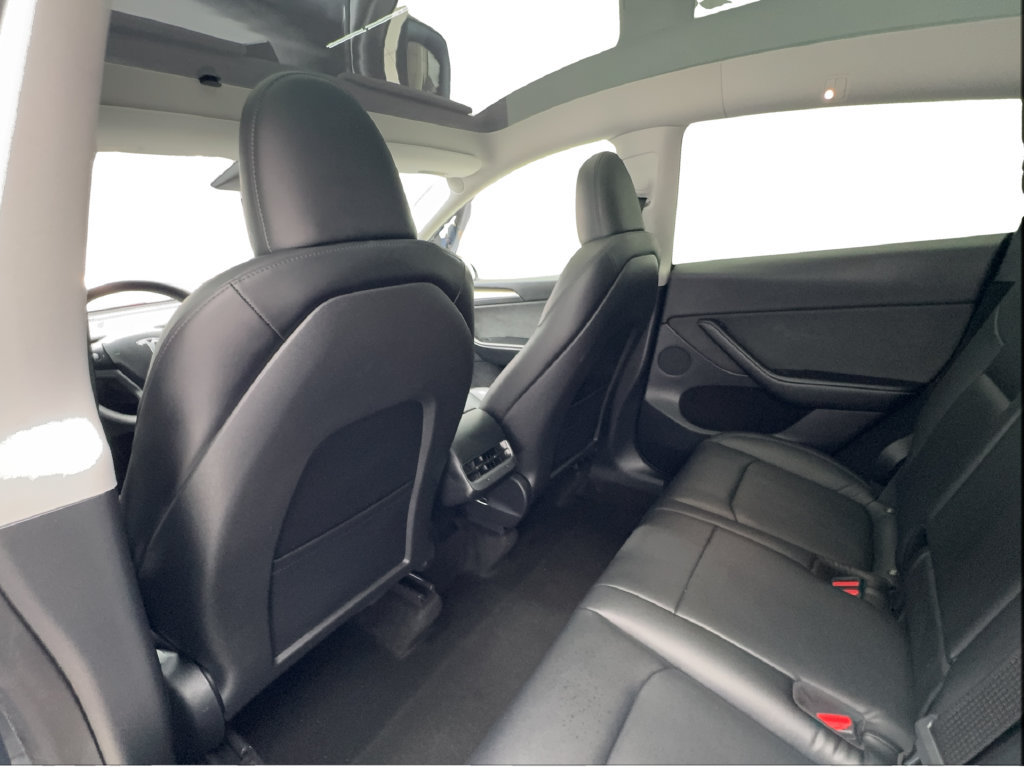 Used 2023 Tesla Model Y Long Range AWD/4WD image 26