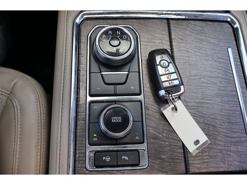 Used 2021 Ford Expedition Limited AWD/4WD image 45