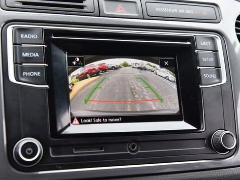 Used 2017 Volkswagen Tiguan S AWD/4WD image 11