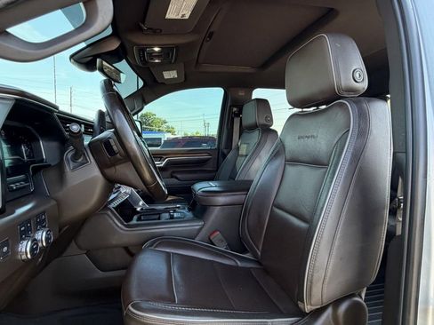 Used 2024 GMC Sierra 2500 Denali w/ Denali Reserve Package AWD/4WD image 11