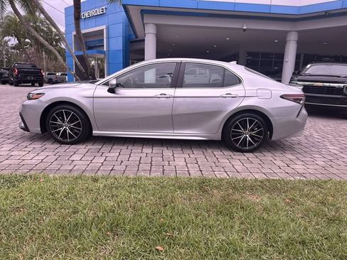 Used 2024 Toyota Camry SE FWD image 32