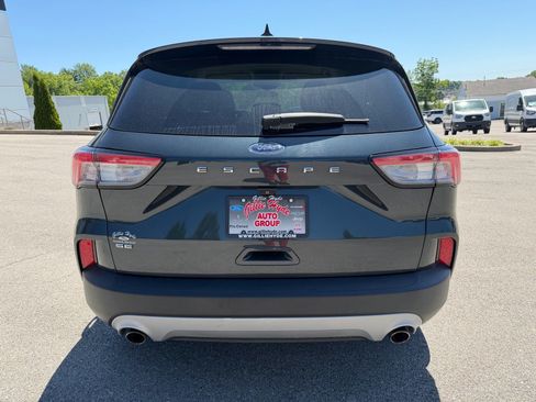 Used 2022 Ford Escape SE w/ Convenience Package FWD image 15