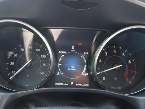 Used 2018 Jaguar XE image 37