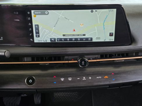 Used 2023 Nissan Ariya AWD image 20