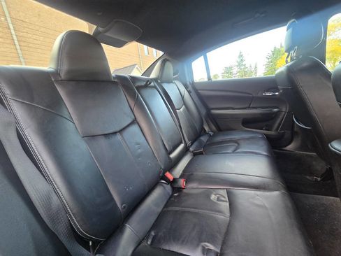 Used 2013 Chrysler 200 Limited FWD image 30