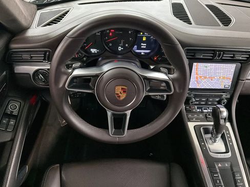 Used 2018 Porsche 911 Carrera image 14