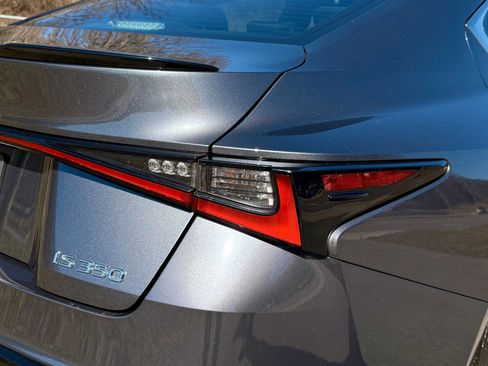 Used 2022 Lexus IS 350 F Sport image 57