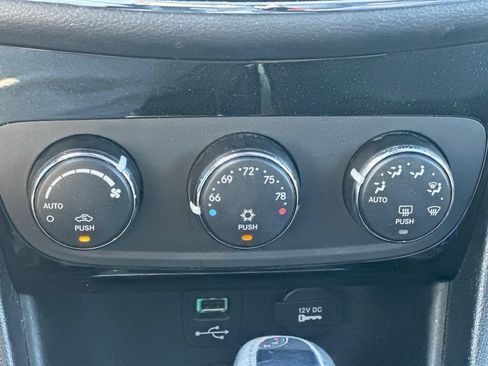 Used 2013 Chrysler 200 Limited w/ Sun/Sound Group FWD image 24